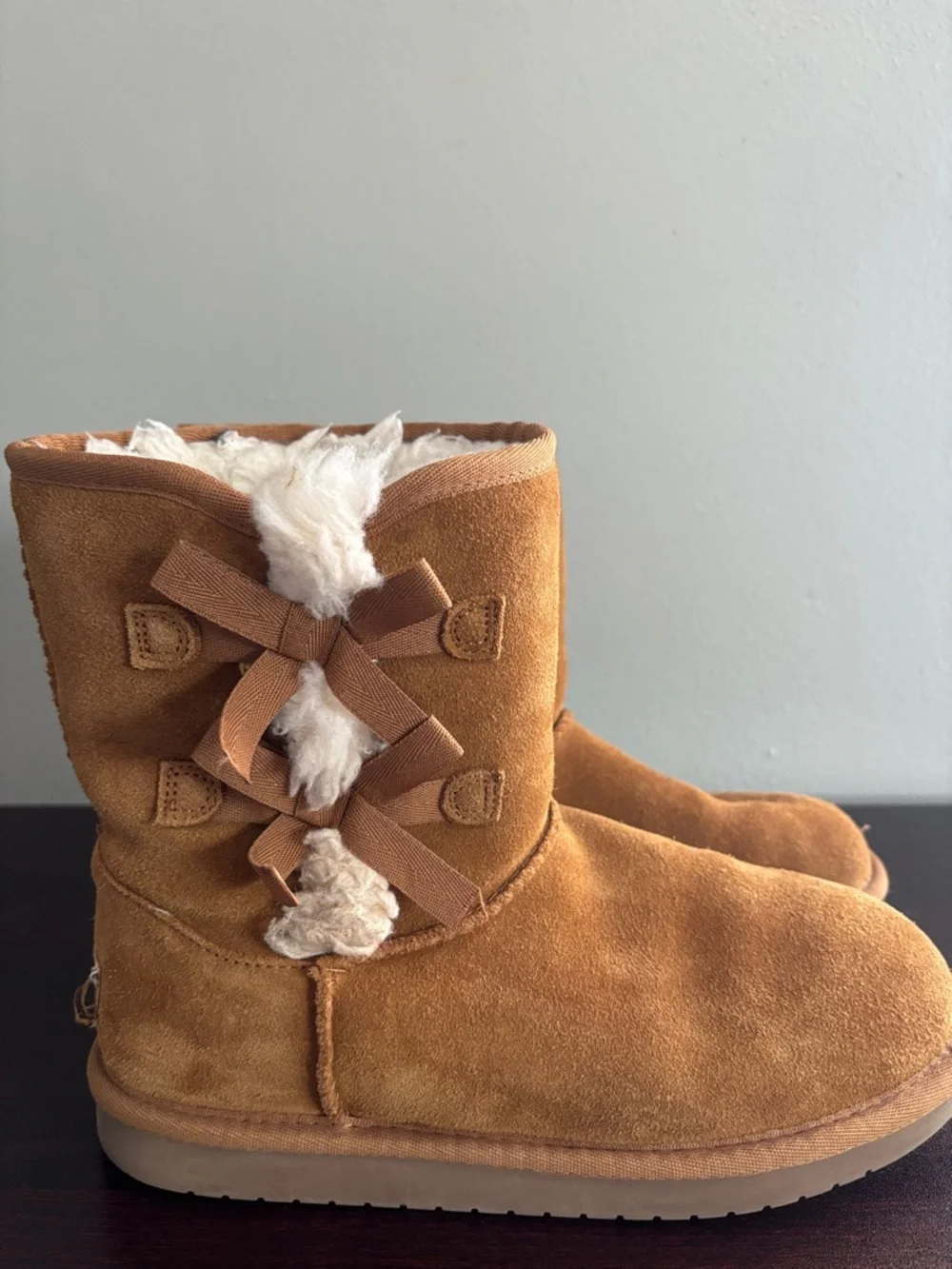 Koolaburra Kids Chestnut Suede Shearling-Lined Snow Boots